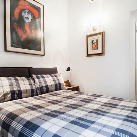 Santa Cecilia Apartment In Via Del Corso Rome Luaran gambar