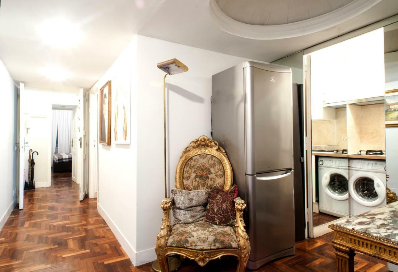 Santa Cecilia Apartment In Via Del Corso Rome Luaran gambar