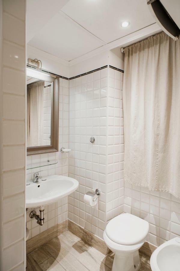 Santa Cecilia Apartment In Via Del Corso Rome Luaran gambar