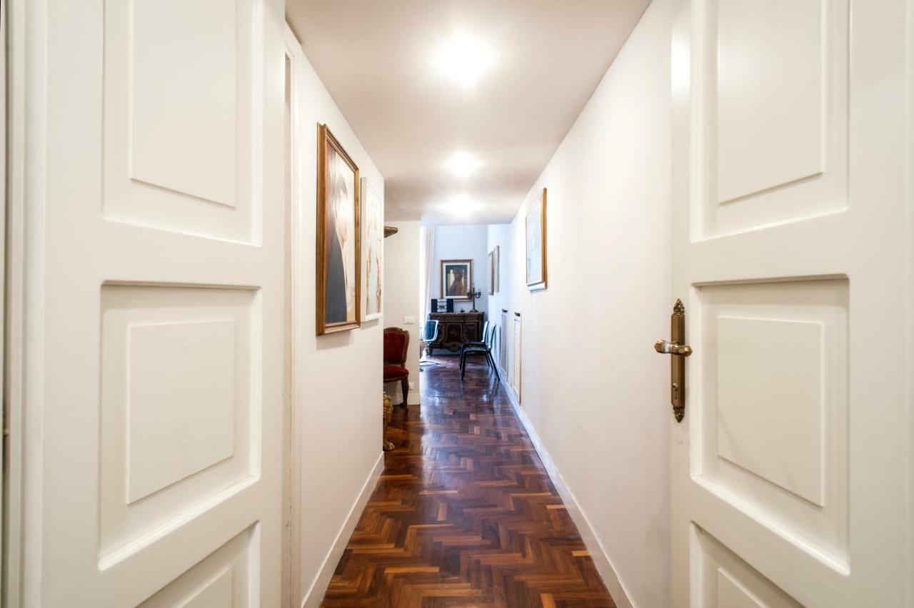 Santa Cecilia Apartment In Via Del Corso Rome Luaran gambar
